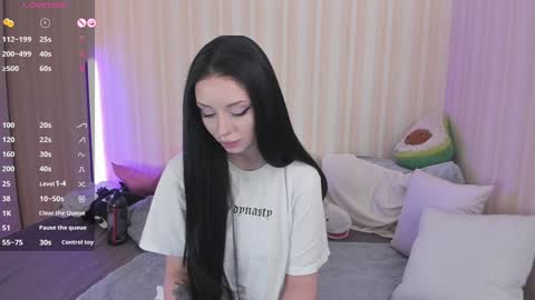 Mary online show from December 2024 08:11:02 AM