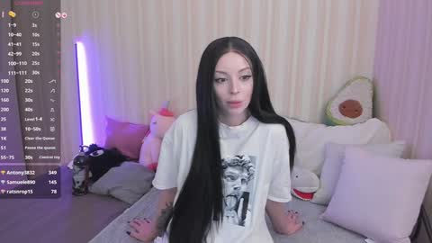 Mary online show from January 2025 11:24:01 AM