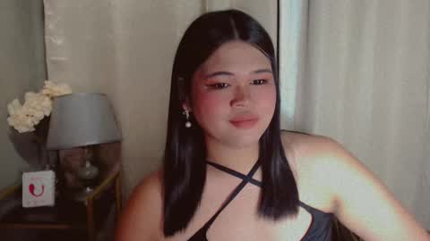 Jessica online show from October 2025 01:44:01 PM