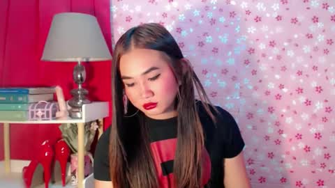 Snapshot of yourfavoratequinn chatting on October 2025 03:37:02 AM Quinn online show from October 2025 03:37:02 AM