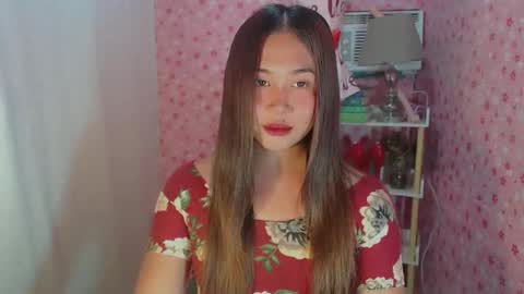 Snapshot of yourfavoratequinn chatting on November 2025 04:15:02 AM Quinn online show from November 2025 04:15:02 AM