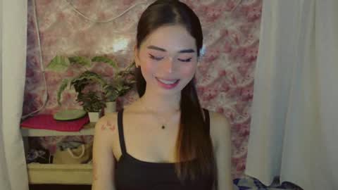 Snapshot of yourfavoratesunshine chatting on June 2026 10:30:02 AM Sunshine online show from June 2026 10:30:02 AM