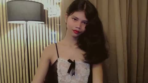 Snapshot of yourfavoratevivian chatting on November 2025 11:07:02 PM Vivian online show from November 2025 11:07:02 PM