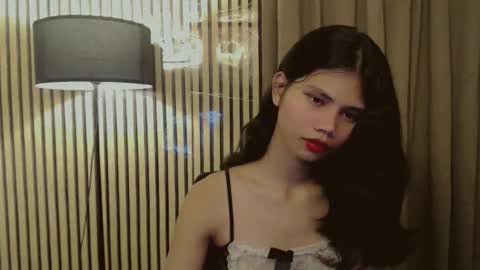 Snapshot of yourfavoratevivian chatting on November 2025 05:25:02 PM Vivian online show from November 2025 05:25:02 PM