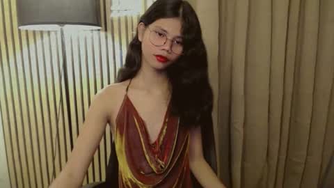 Snapshot of yourfavoratevivian chatting on November 2025 09:47:01 PM Vivian online show from November 2025 09:47:01 PM