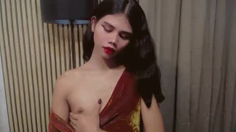 Snapshot of yourfavoratevivian chatting on November 2025 07:29:02 PM Vivian online show from November 2025 07:29:02 PM