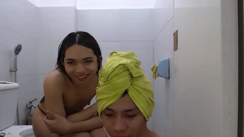 Snapshot of yourgirlzachary chatting on February 2025 12:52:01 AM Goddess Yoshi online show from February 2025 12:52:01 AM