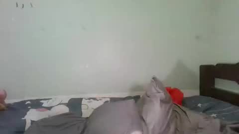 mimi online show from February 2025 05:13:02 AM