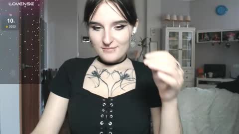 Snapshot of yourhanna_ chatting on September 2025 03:01:01 PM hanna online show from September 2025 03:01:01 PM