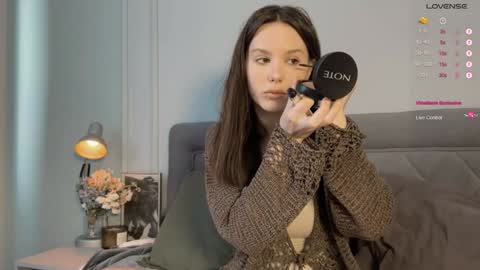 Aida online show from December 2024 07:06:02 AM