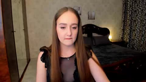 Mariam online show from November 2025 09:15:01 PM