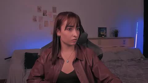Jully online show from October 2025 07:26:01 PM