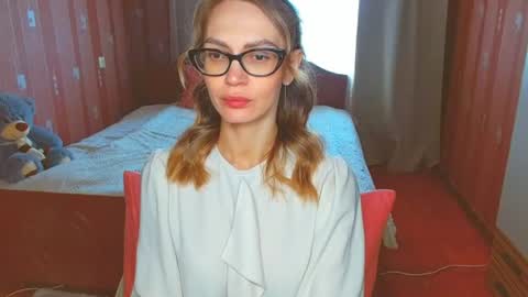 Snapshot of yourladysunshine chatting on June 2026 07:21:02 AM Ksyusha online show from June 2026 07:21:02 AM