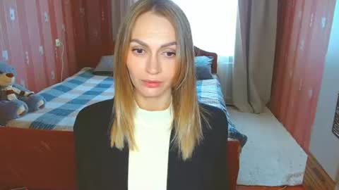 Snapshot of yourladysunshine chatting on July 2026 06:52:02 AM Ksyusha online show from July 2026 06:52:02 AM