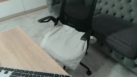 Snapshot of yourlilsin chatting on March 2026 06:01:01 PM yourlilsin online show from March 2026 06:01:01 PM