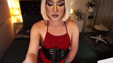 Snapshot of yourlivingonurdream chatting on March 2026 06:59:01 PM -- online show from March 2026 06:59:01 PM