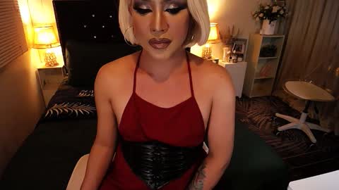 Snapshot of yourlivingonurdream chatting on March 2026 06:12:02 PM -- online show from March 2026 06:12:02 PM