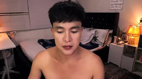 Snapshot of yourlivingonurdream chatting on April 2026 03:37:01 PM -- online show from April 2026 03:37:01 PM