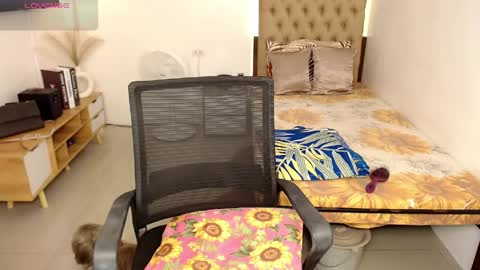 Amanda online show from April 2026 12:21:01 PM