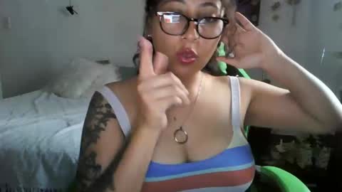 Snapshot of yourownerserena chatting on January 2025 07:42:02 PM Serena online show from January 2025 07:42:02 PM