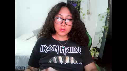 Snapshot of yourownerserena chatting on January 2025 04:58:02 AM Serena online show from January 2025 04:58:02 AM