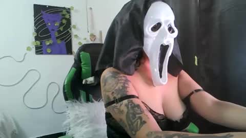 Snapshot of yourownerserena chatting on October 2025 09:48:02 PM Serena online show from October 2025 09:48:02 PM