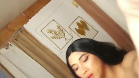 Dreaa online show from December 2025 09:55:01 PM