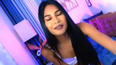 Snapshot of yourprettybella_ts chatting on April 2026 05:34:01 AM yourprettybella_ts online show from April 2026 05:34:01 AM