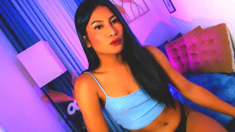 Snapshot of yourprettybella_ts chatting on April 2026 07:45:01 AM yourprettybella_ts online show from April 2026 07:45:01 AM