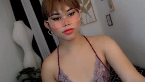 Snapshot of yourprettyblythe_ts chatting on June 2026 12:46:02 AM yourprettyblythe_ts online show from June 2026 12:46:02 AM
