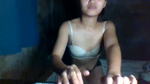 Snapshot of yourqueen1101 chatting on April 2026 02:44:01 PM yourqueen1101 online show from April 2026 02:44:01 PM