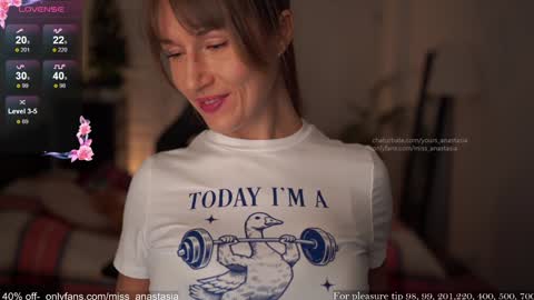 Anastasia online show from November 2025 08:44:01 PM