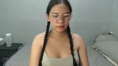 Snapshot of yoursexy_reb chatting on January 2026 02:11:01 PM yoursexy_reb online show from January 2026 02:11:01 PM