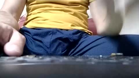 Snapshot of yoursexymr chatting on October 2025 06:43:01 PM Mark online show from October 2025 06:43:01 PM