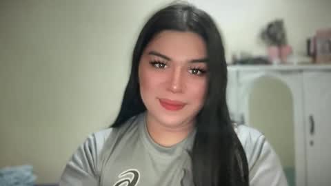 LALA online show from April 2026 07:29:02 PM