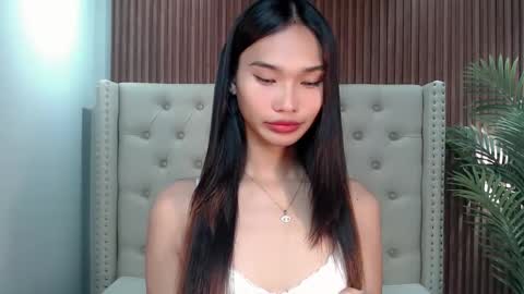 yoursluttyashxx online show from October 2025 05:00:01 PM