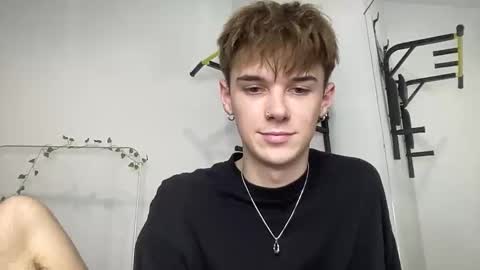 yoursweetyguy online show from November 2025 04:40:02 PM