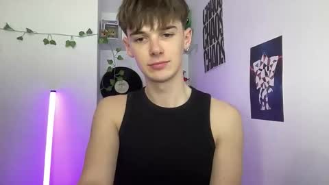 yoursweetyguy online show from March 2026 06:08:01 PM