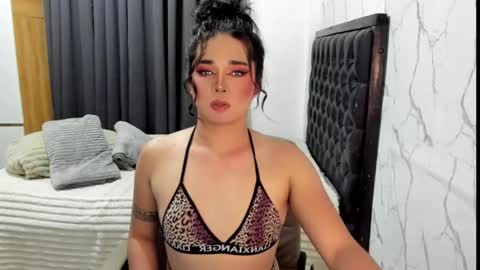 yourts_holyshit online show from May 2026 01:00:02 AM