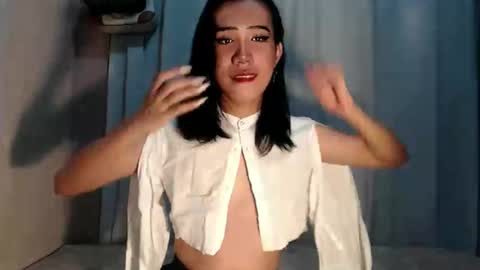 Snapshot of yourwife_material99 chatting on April 2026 06:43:02 AM yourwife_material99 online show from April 2026 06:43:02 AM