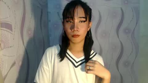 Snapshot of yourwife_material99 chatting on April 2026 12:43:01 PM yourwife_material99 online show from April 2026 12:43:01 PM