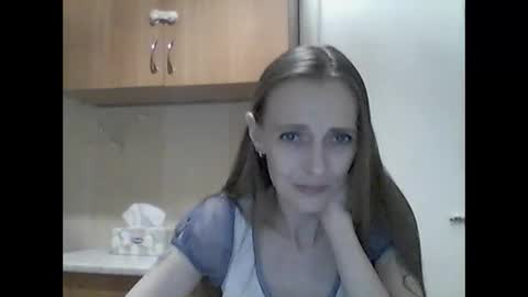 Snapshot of youur_light chatting on April 2026 05:24:01 PM Youur light online show from April 2026 05:24:01 PM