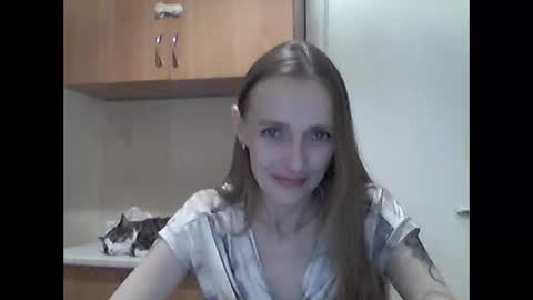 Snapshot of youur_light chatting on April 2026 05:28:01 PM Youur light online show from April 2026 05:28:01 PM