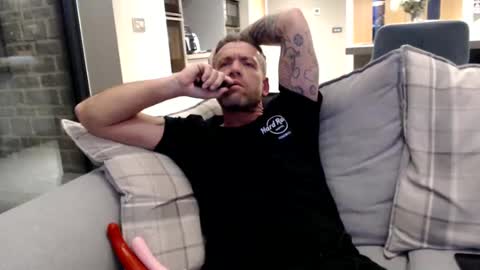 Snapshot of youwantus69 chatting on December 2024 05:07:01 AM You want us 69 online show from December 2024 05:07:01 AM