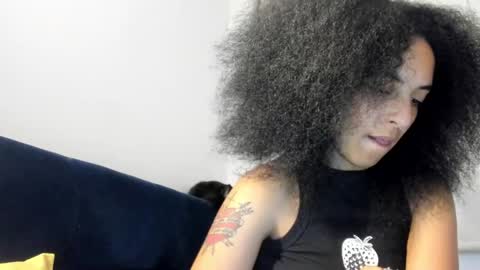 elizabeth  ju   online show from February 2025 11:15:02 PM