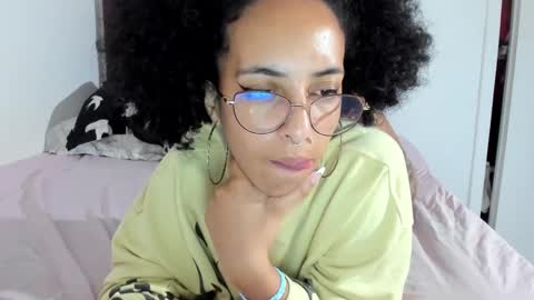 elizabeth  ju   online show from February 2025 11:25:02 PM