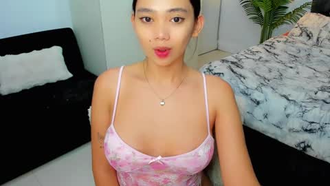 YowgineTheGreat online show from February 2025 10:26:02 AM