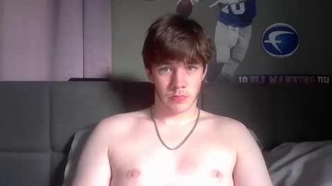 Snapshot of yp05 chatting on October 2025 01:28:01 PM YoungPhysique05 online show from October 2025 01:28:01 PM