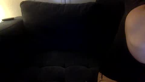 Snapshot of yque2 chatting on December 2024 01:02:01 AM yque online show from December 2024 01:02:01 AM