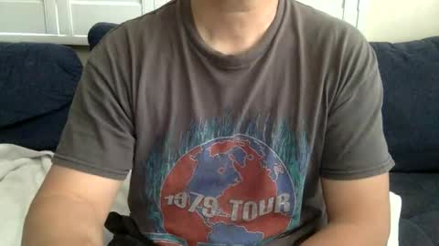 Snapshot of yque2 chatting on April 2026 08:13:02 PM yque online show from April 2026 08:13:02 PM